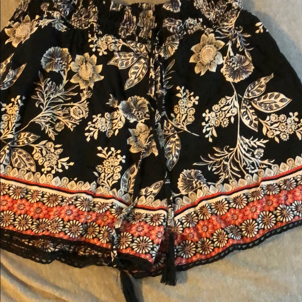 Patterned shorts